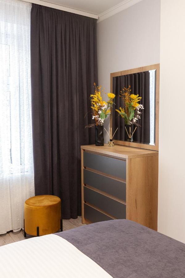 Alfa Apartments Kniazia Leva 2 إلفيف المظهر الخارجي الصورة